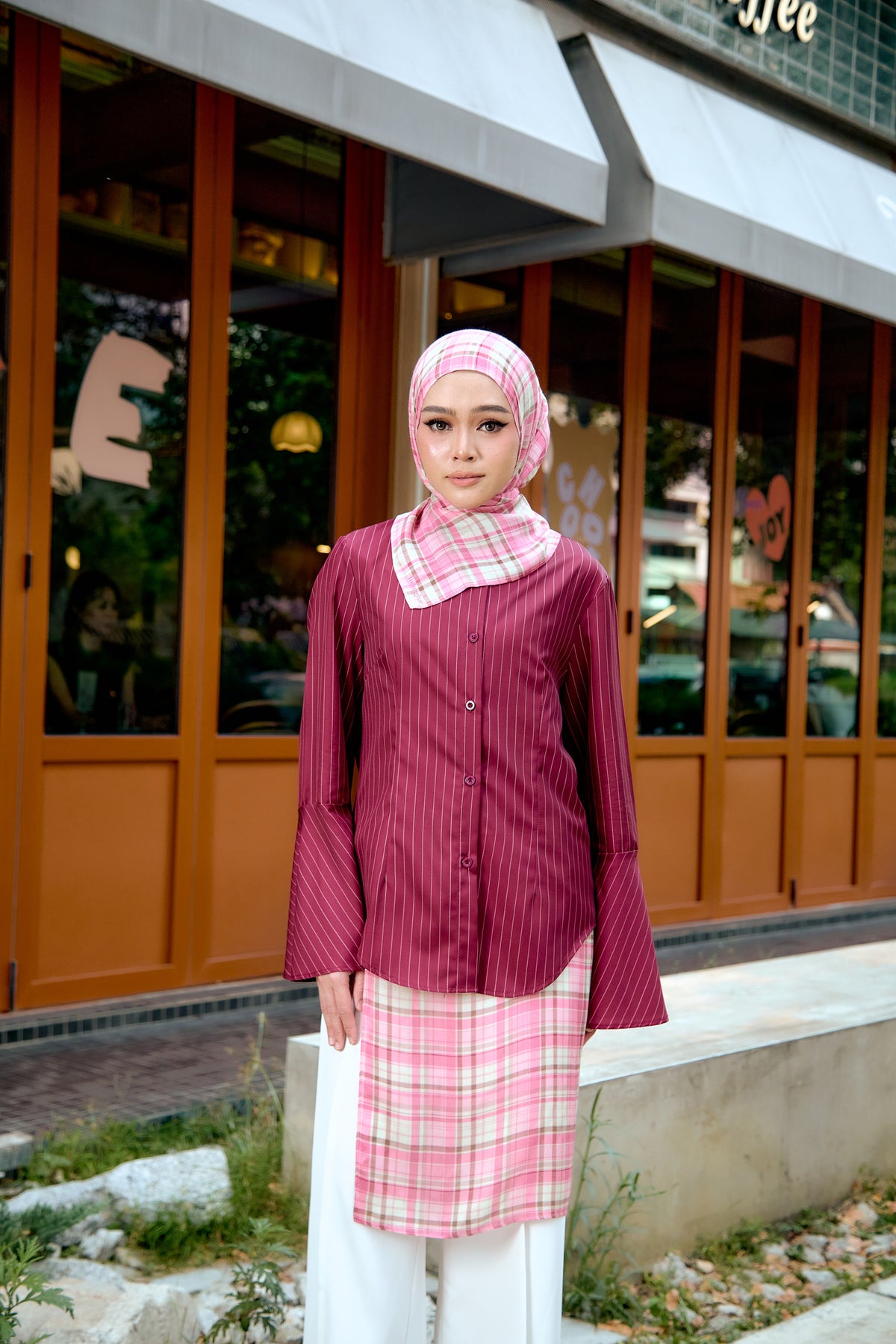 ARIRANG IN SERENDIPITY MODAL SHAWL